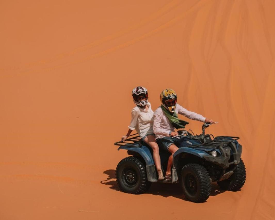 Hotel Salam Luxury Camp Merzouga Esterno foto